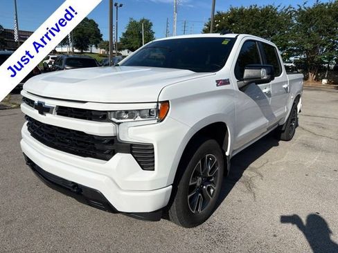 Used 2023 Chevrolet Silverado 1500 RST w/ Convenience Package II AWD/4WD image 7