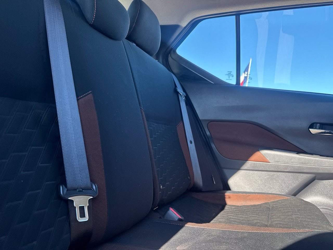 Certified 2023 Nissan Kicks SR w/ Exterior Package FWD image 33