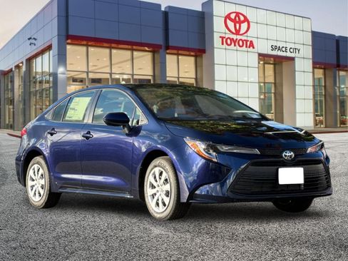 New 2026 Toyota Corolla LE FWD image 8