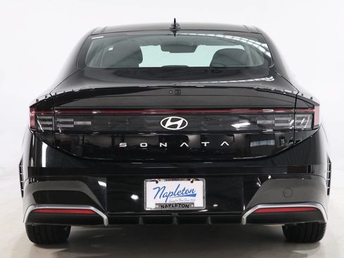 Used 2024 Hyundai Sonata SEL w/ Convenience Package FWD image 6