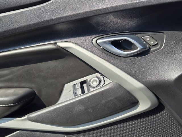 Used 2016 Chevrolet Camaro LT RWD image 22