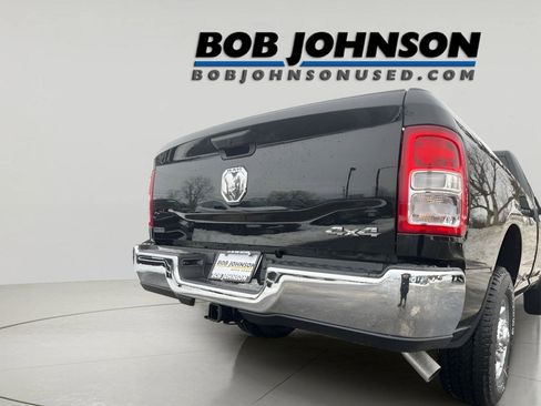 Used 2024 RAM 2500 Tradesman w/ Chrome Appearance Group image 10