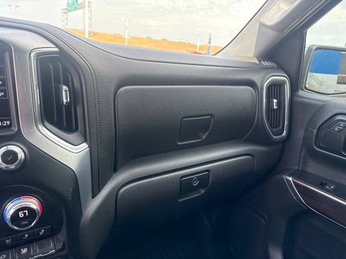 Used 2020 GMC Sierra 1500 SLT RWD image 29
