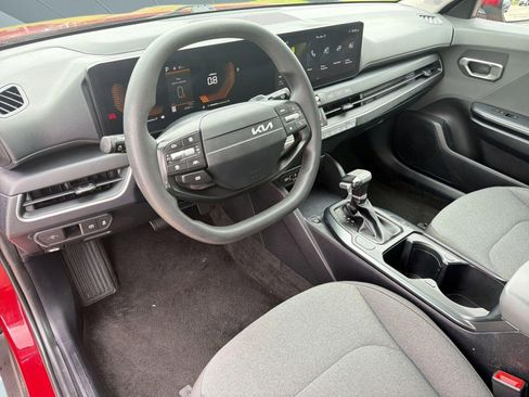 Used 2025 Kia K4 LXS FWD image 4