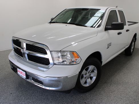 Used 2024 RAM 1500 Tradesman w/ Electronics Group RWD image 2