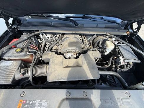 Used 2019 GMC Yukon SLT AWD/4WD image 16