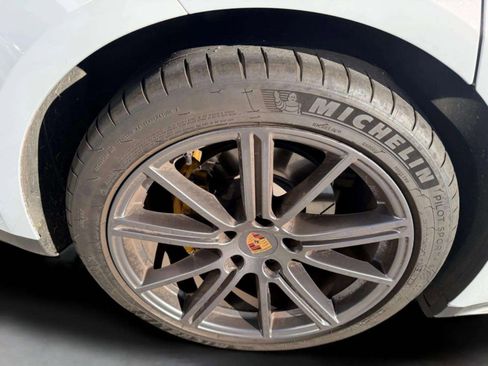 Used 2024 Porsche Panamera image 50