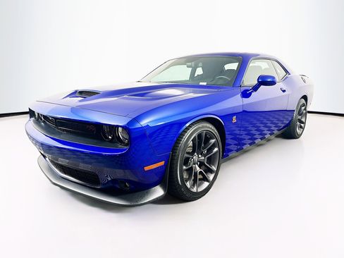 Used 2021 Dodge Challenger R/T Scat Pack image 3