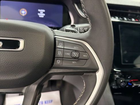 Used 2023 Jeep Grand Cherokee Altitude image 18