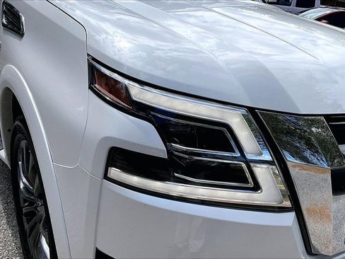 Used 2022 Nissan Armada Platinum w/ Captain's Chairs Package image 29