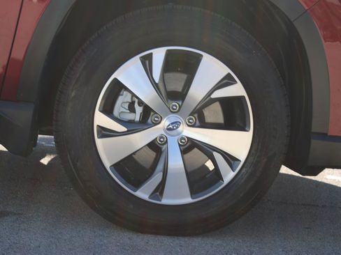 Certified 2025 Subaru Ascent Premium image 33