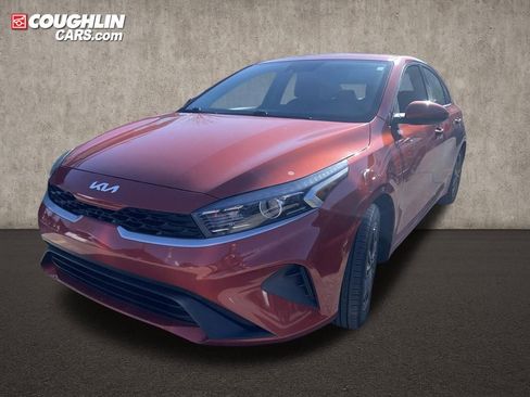 Used 2023 Kia Forte LXS image 1