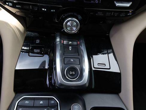 Used 2023 Acura MDX SH-AWD w/ Technology Package image 33