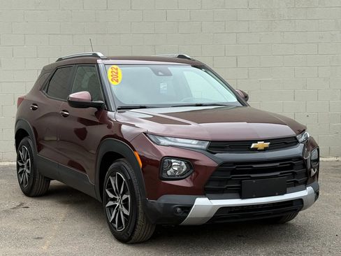 Used 2022 Chevrolet TrailBlazer LT FWD image 14