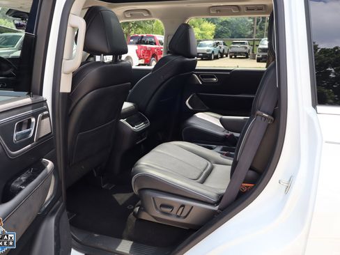 Used 2025 INFINITI QX80 Sensory AWD/4WD image 30
