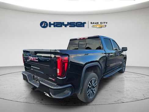 Used 2025 GMC Sierra 1500 AT4 w/ Technology Package AWD/4WD image 3