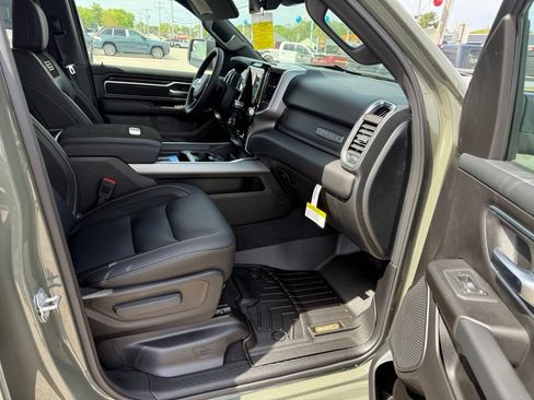 New 2026 RAM 1500 Big Horn AWD/4WD image 10
