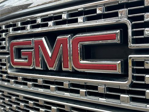 Used 2018 GMC Sierra 1500 Denali w/ Denali Ultimate Package image 14