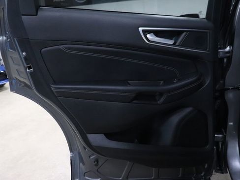 Used 2023 Ford Edge Titanium image 19