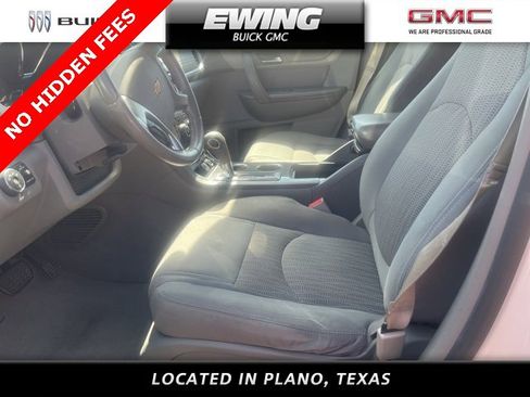 Used 2017 Chevrolet Traverse LT image 9