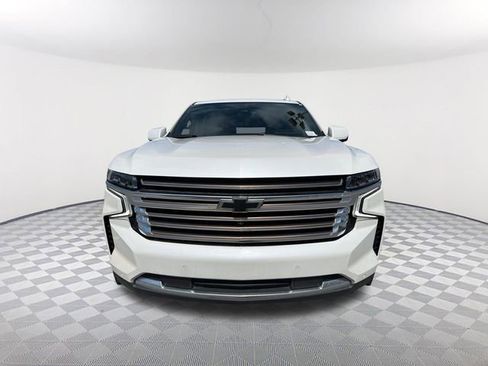 Used 2022 Chevrolet Suburban High Country image 2