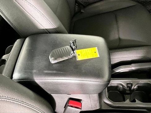 Used 2022 Jeep Wrangler Unlimited Sport image 34