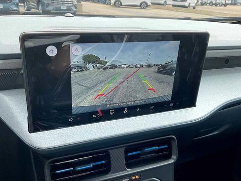 New 2025 Ford Maverick XLT image 17