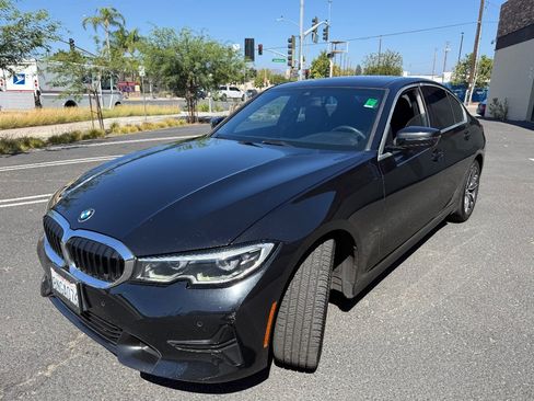 Used 2019 BMW 330i Sedan w/ Convenience Package RWD image 5