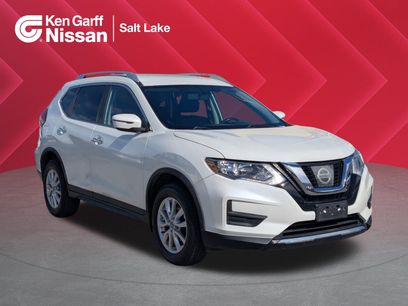 Used 2017 Nissan Rogue SV