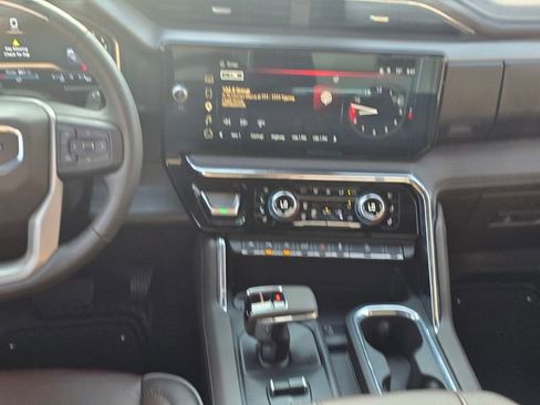 Used 2025 GMC Sierra 1500 Denali AWD/4WD image 16