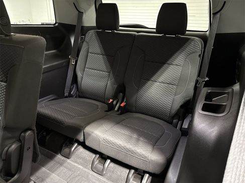 Used 2018 GMC Acadia SLE w/ LPO, Floor Liner Package image 23