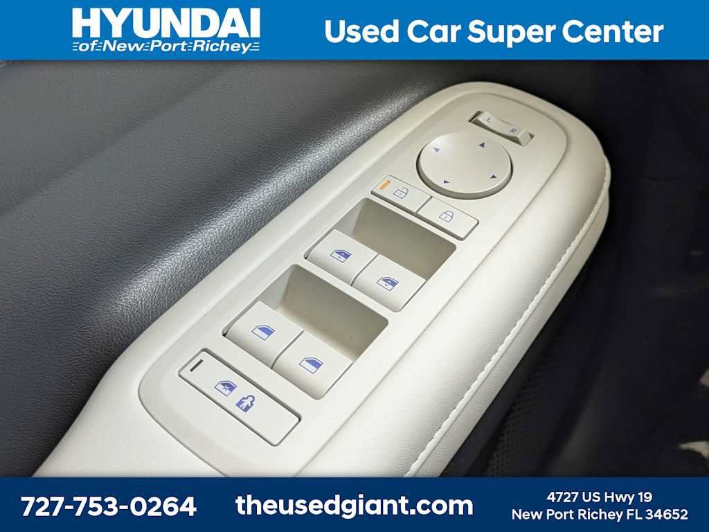 Certified 2024 Hyundai Santa Fe SEL AWD/4WD image 34