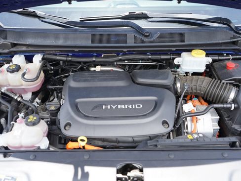 Used 2021 Chrysler Pacifica Touring-L FWD image 24