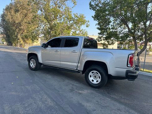 Used 2018 GMC Canyon SLE w/ SLE Convenience Package RWD image 13