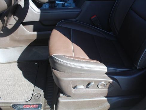 Used 2024 GMC Sierra 1500 Denali image 47