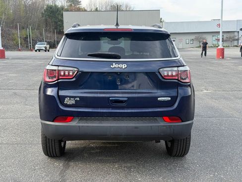 Used 2019 Jeep Compass Latitude AWD/4WD image 4