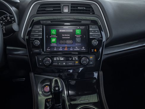 Used 2023 Nissan Maxima SR w/ Sport Mat Group image 17