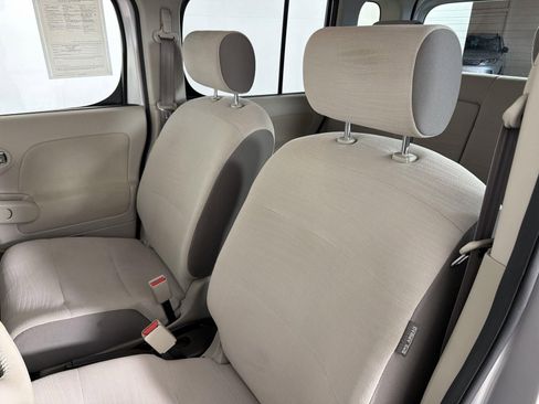 Used 2010 Nissan Cube 1.8 S w/ Interior Designer Pkg image 21
