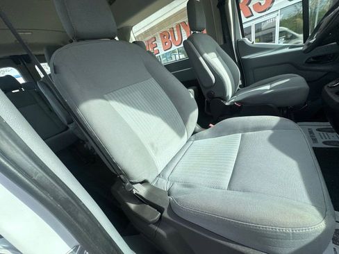 Used 2019 Ford Transit 350 XLT image 10