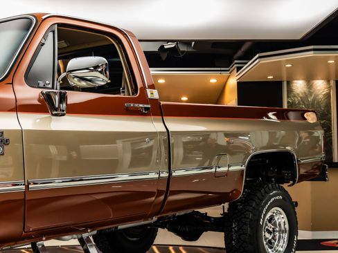 Used 1987 Chevrolet C/K Truck 2500 image 29