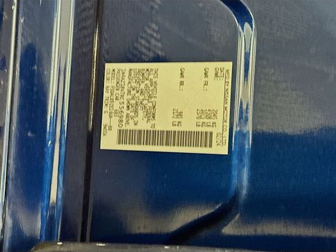 Used 2024 Nissan Leaf S image 12