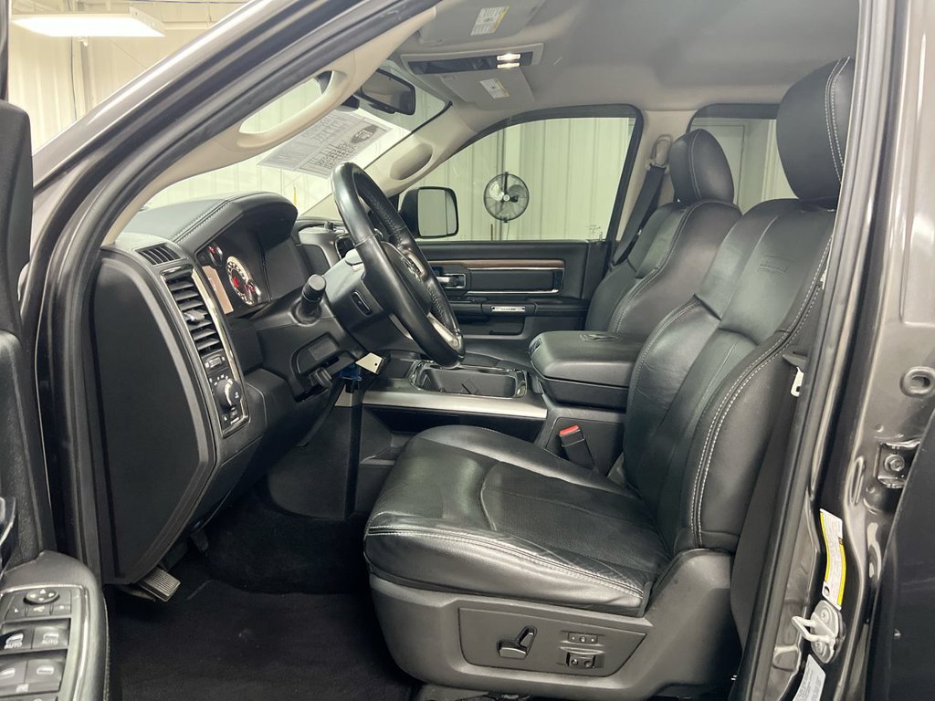 Used 2018 RAM 2500 Laramie w/ Sport Appearance Group AWD/4WD image 20