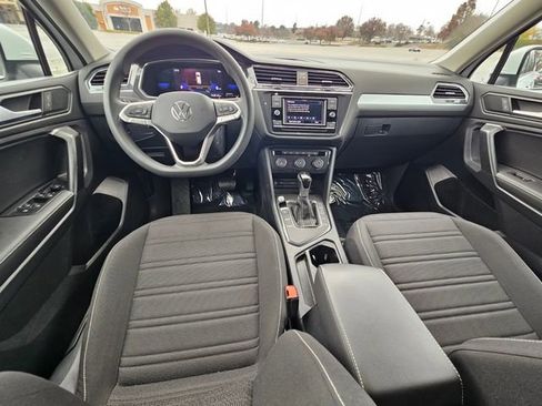 Used 2023 Volkswagen Tiguan S image 11