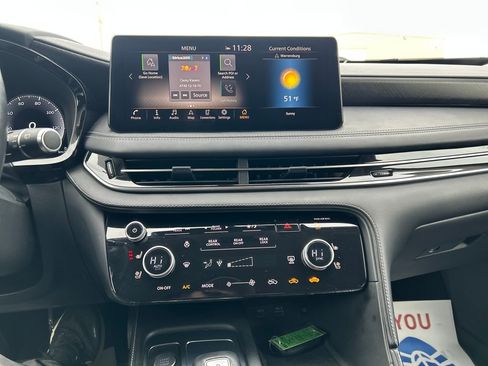 Used 2023 INFINITI QX60 Sensory w/ Vision Package image 19