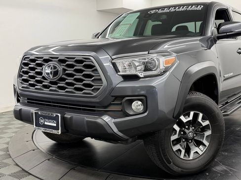 Certified 2021 Toyota Tacoma TRD Off-Road w/ Technology Package AWD/4WD image 4