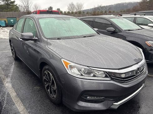 Used 2017 Honda Accord EX-L image 3