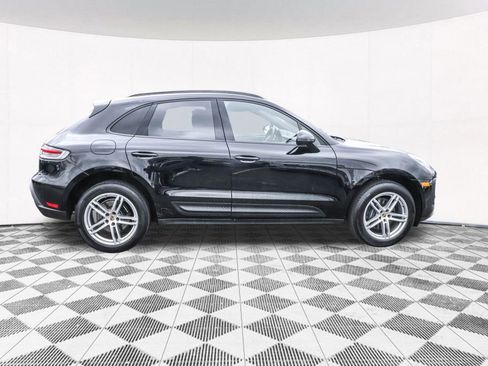 Used 2023 Porsche Macan AWD/4WD image 10