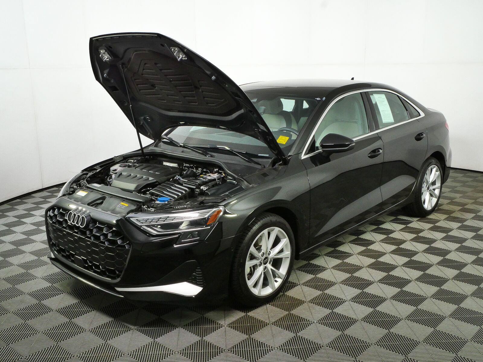 Used 2025 Audi A3 2.0T Premium w/ Convenience Package AWD/4WD image 31