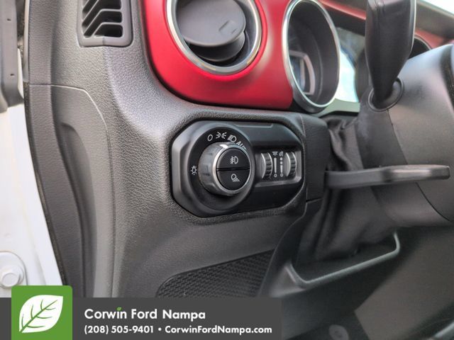 Used 2020 Jeep Gladiator Rubicon w/ Trailer Tow Package AWD/4WD image 13