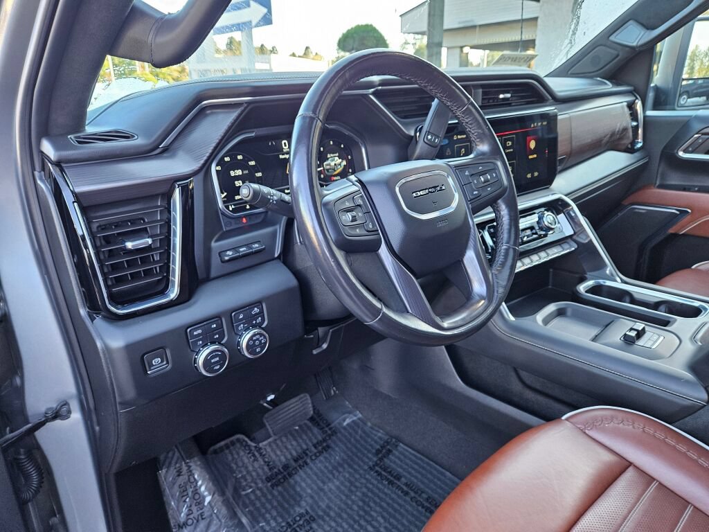 Used 2024 GMC Sierra 3500 Denali Ultimate AWD/4WD image 20